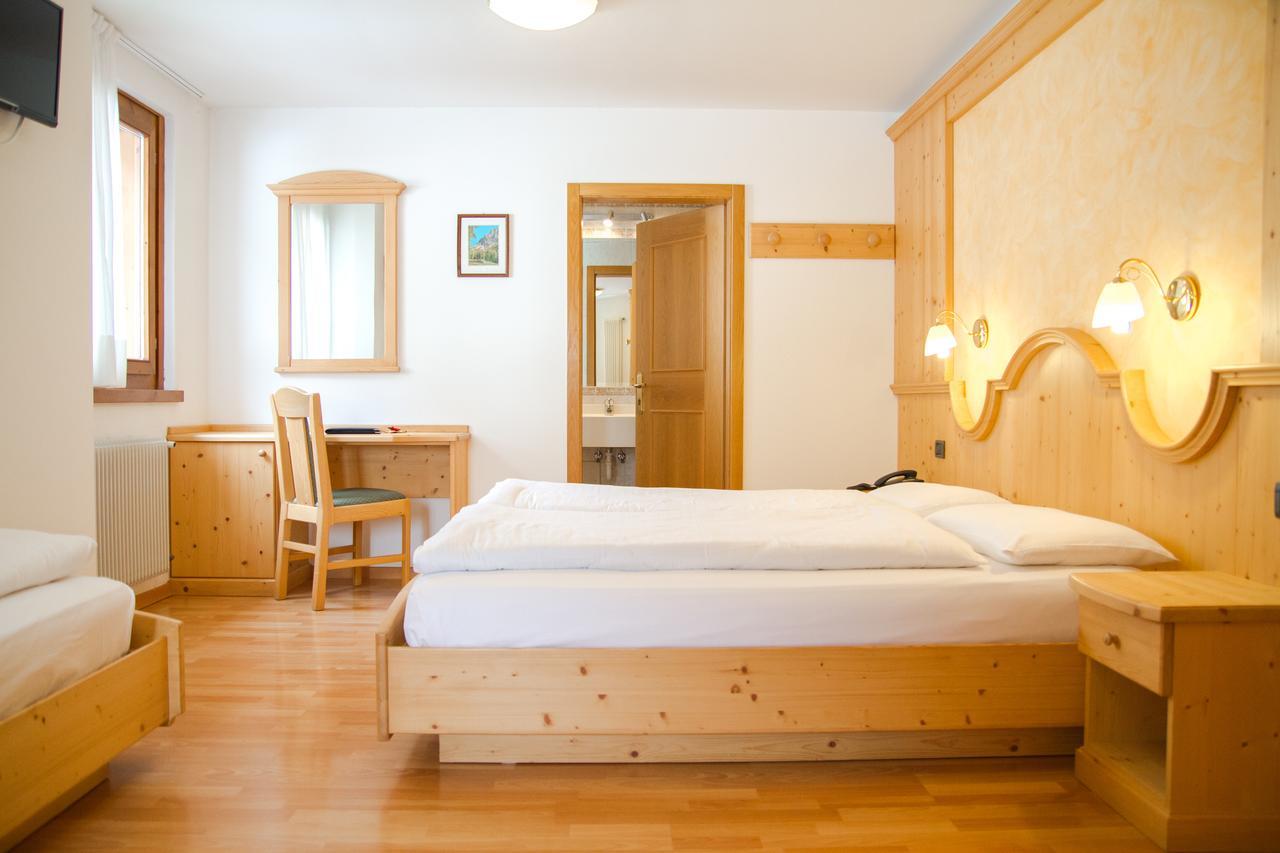 Hotel Genzianella Ziano di Fiemme المظهر الخارجي الصورة