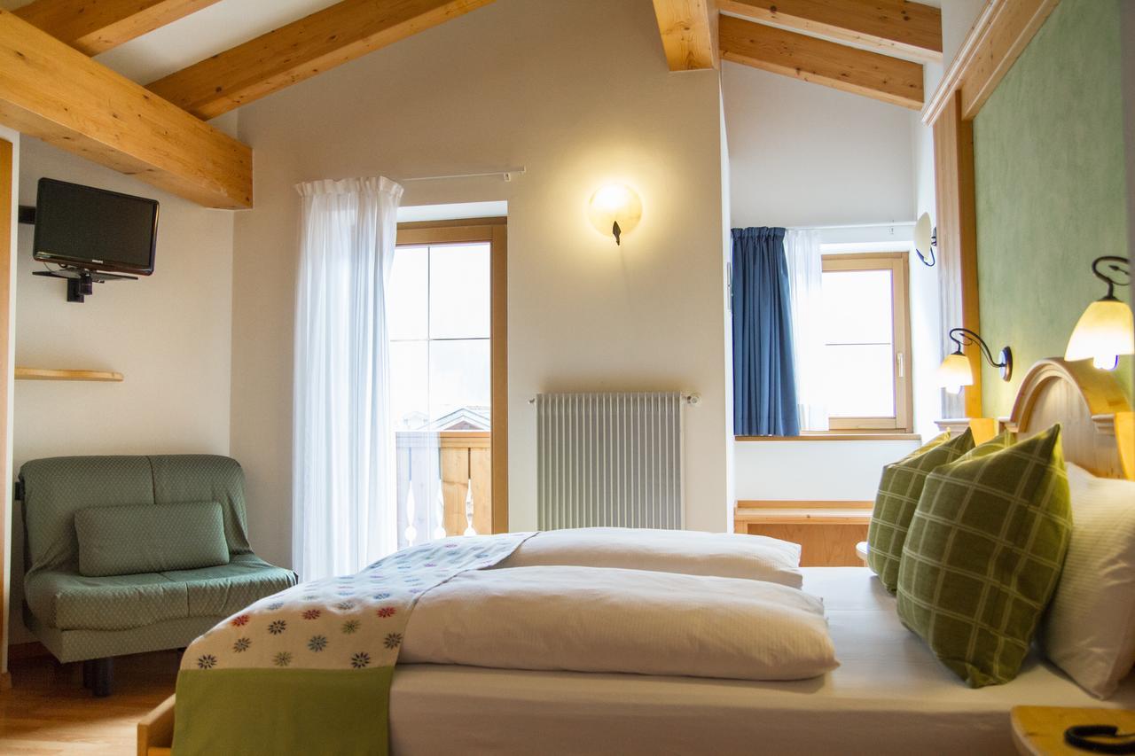 Hotel Genzianella Ziano di Fiemme المظهر الخارجي الصورة