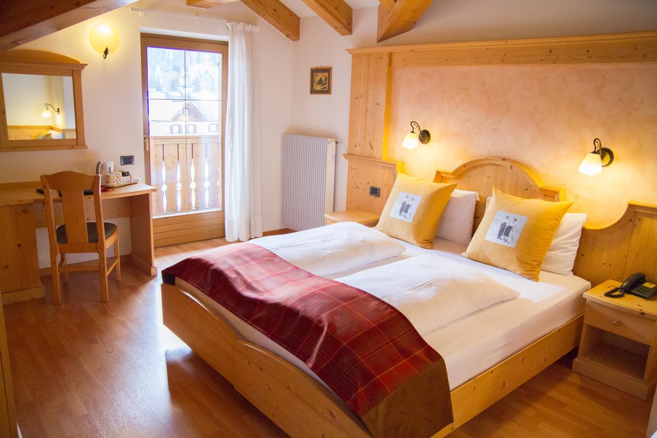 Hotel Genzianella Ziano di Fiemme المظهر الخارجي الصورة