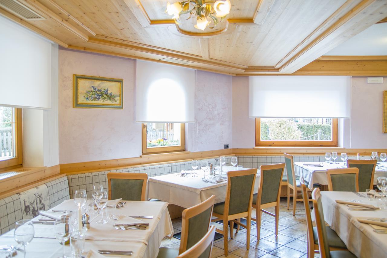 Hotel Genzianella Ziano di Fiemme المظهر الخارجي الصورة